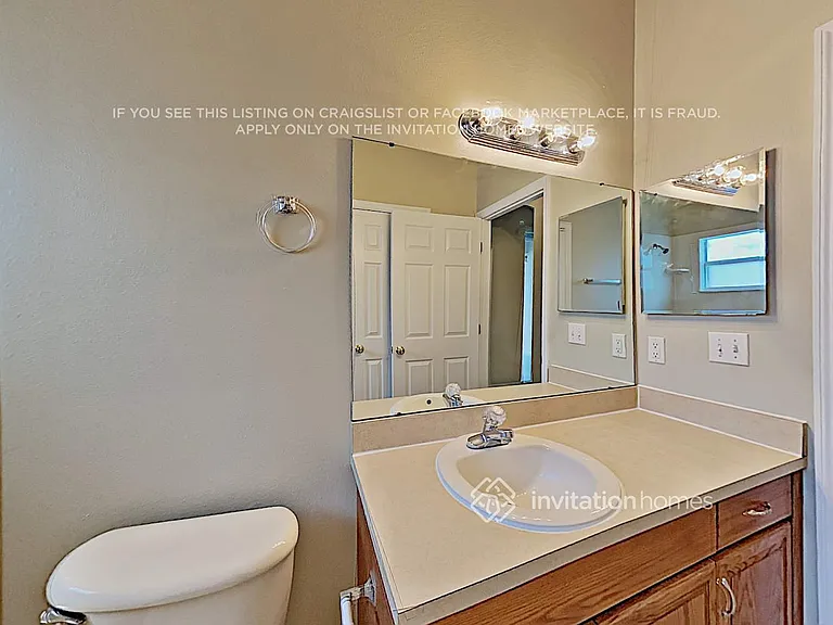 1108 Barclay Wood Dr — Photo 9