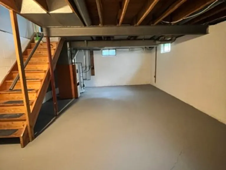 72-74 Summit St — Photo 13