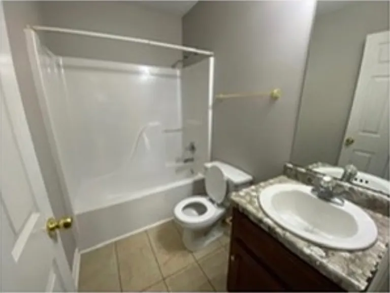 Charity Ln — Photo 10