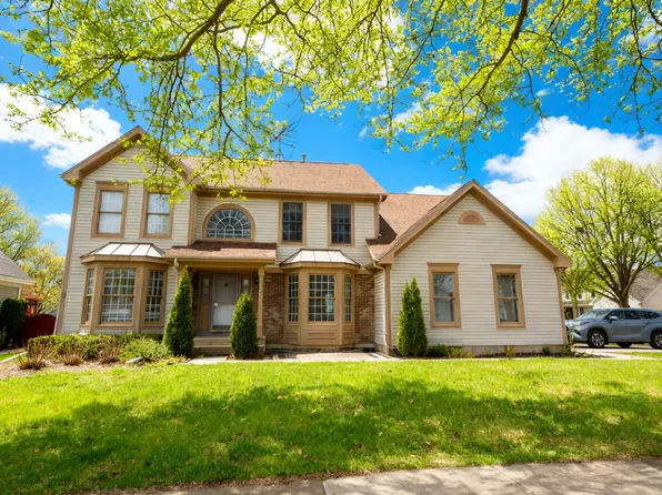 1060 Elma Ave, Elgin, IL 60120