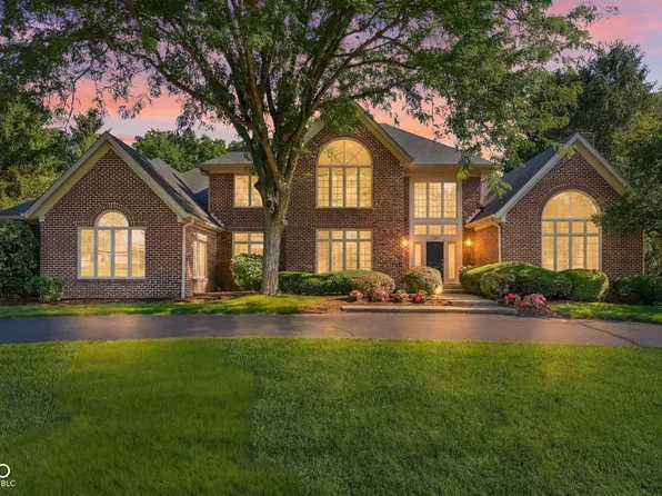 824 Wedgewood Ln, Carmel, IN 46033