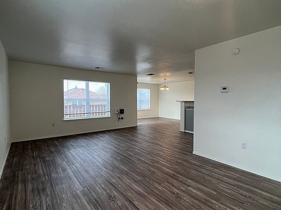 3rd image of 1151 Dakota Dr