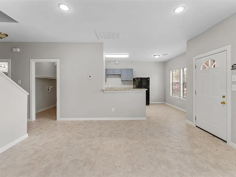 9610 Buffum St #B — Photo 11