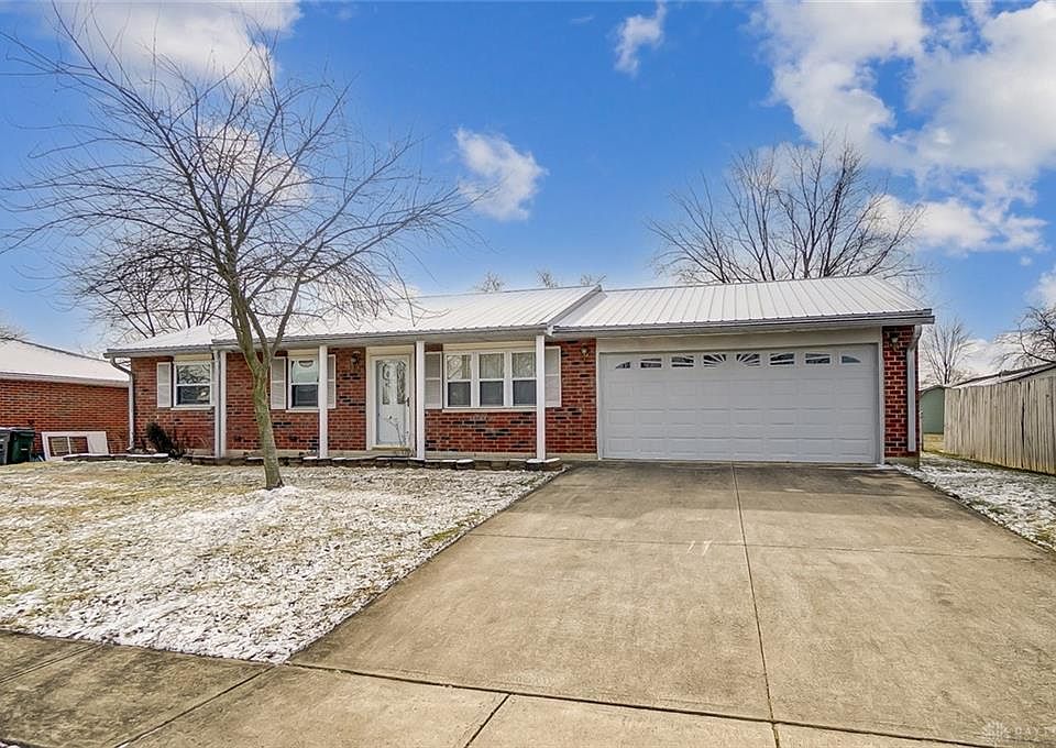 1st image of 2418 Saint Andrews Dr