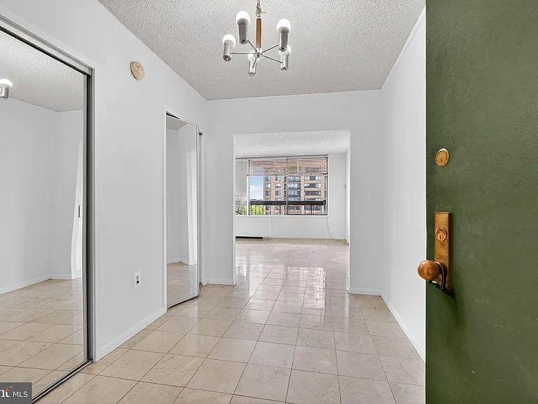 3701 S George Mason Dr #915N — Photo 16