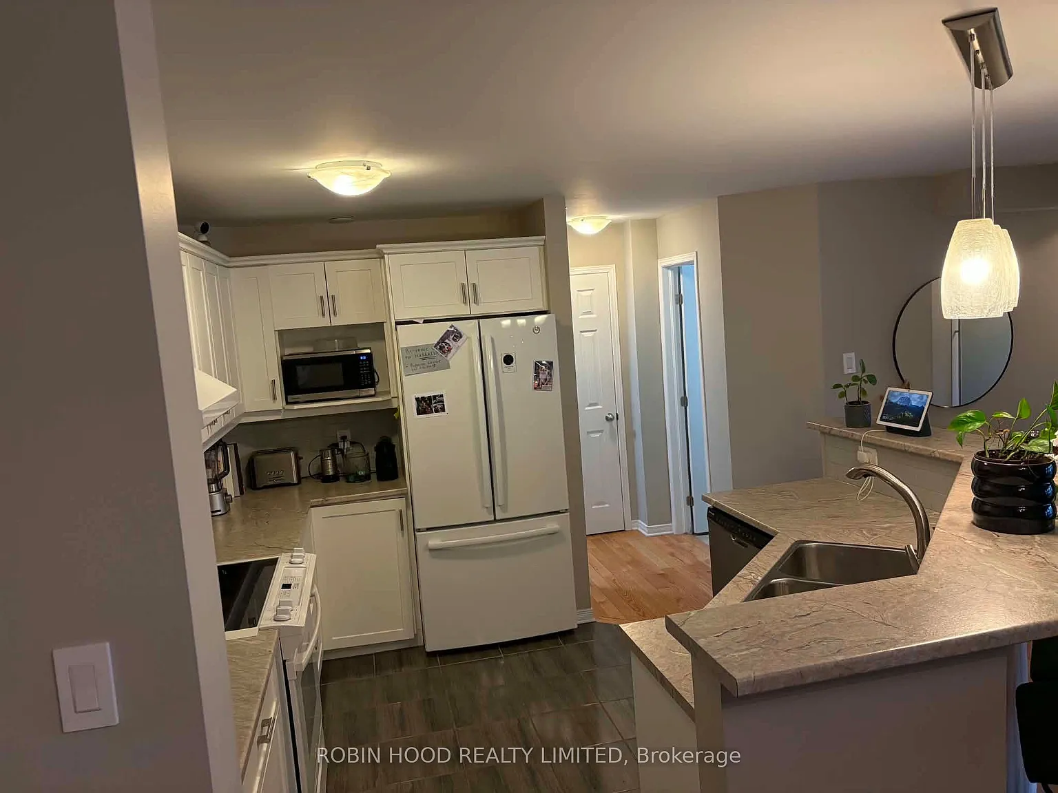 2 bed, $2,500 — Photo 2