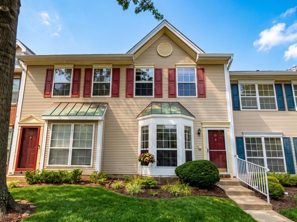 21 Balboa Ln