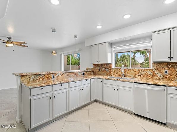 11676 N Mineral Park Way NW