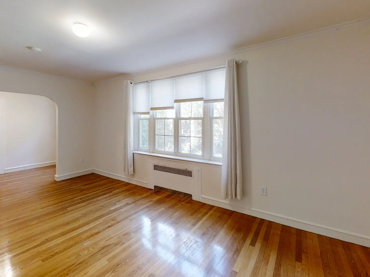 2 bed, 1100 sqft, $4,500 — Photo 1