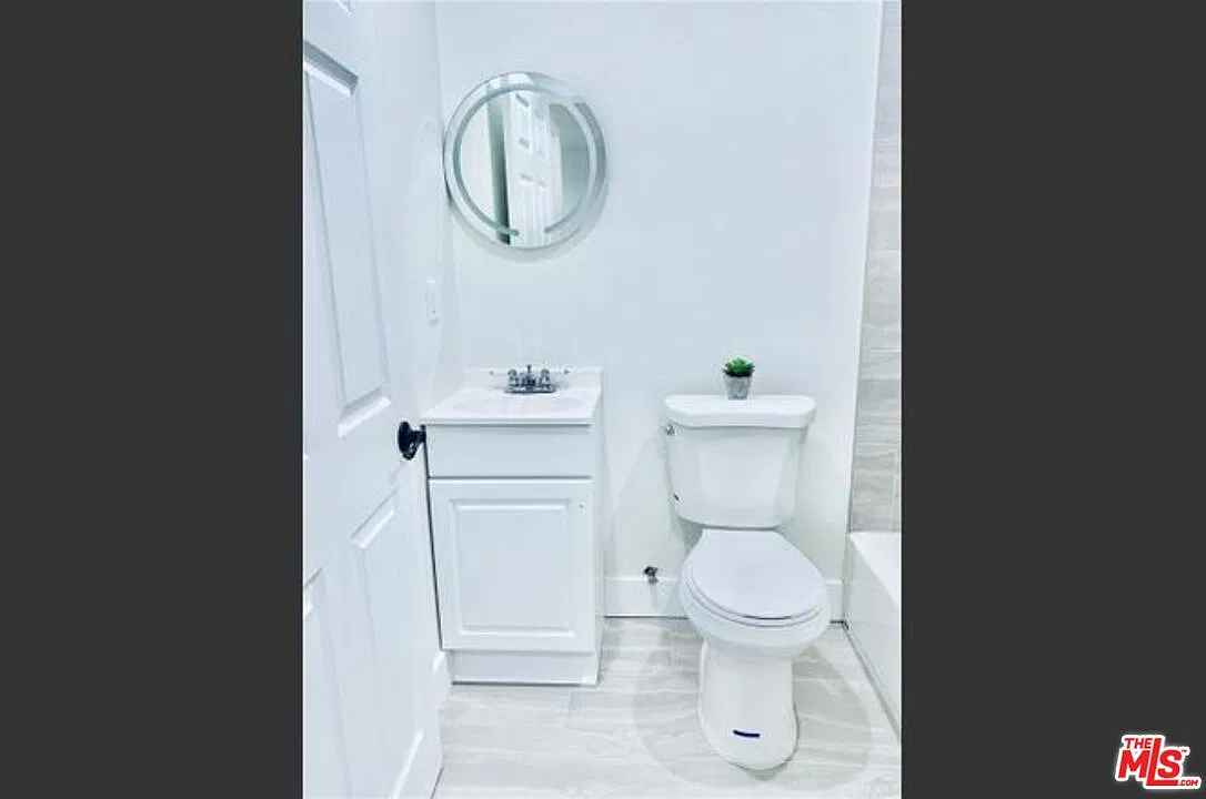 1 bed, 1.0 bath, 400 sqft, $1,795 — Photo 3