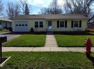 36 Cayuga Rd, Canandaigua, NY 14424