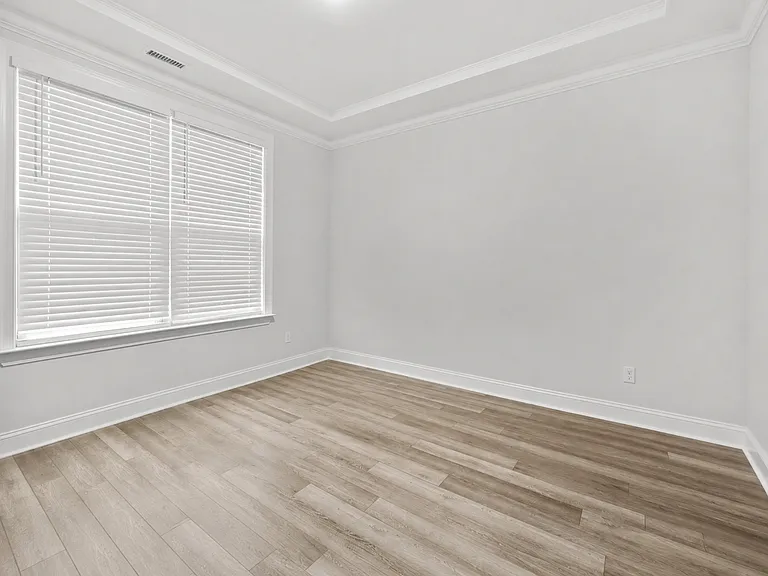 736 Precipice Way — Photo 17