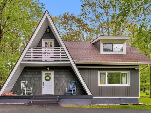 180 Linden Loop, Pocono Summit, PA 18346