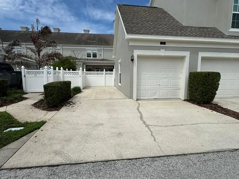 537 Campus St — Photo 34