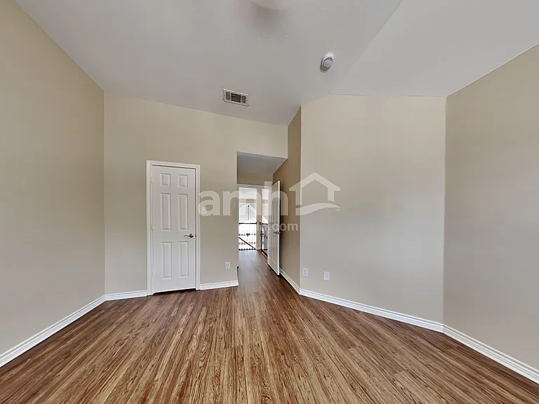 2525 Stone Meadows Dr — Photo 24