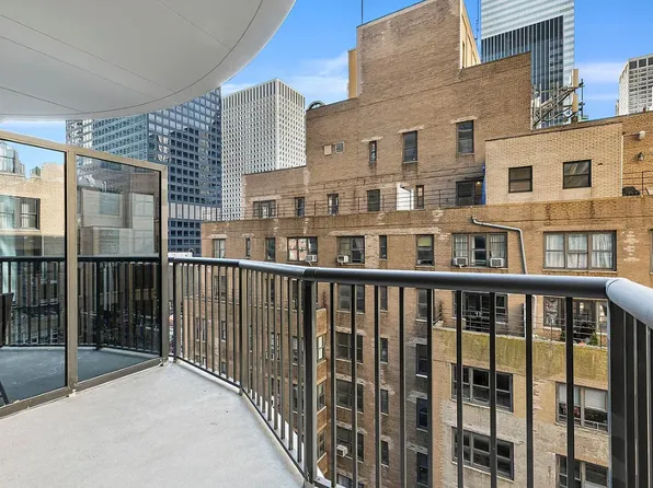 150 East 57th Street image 1 of 7