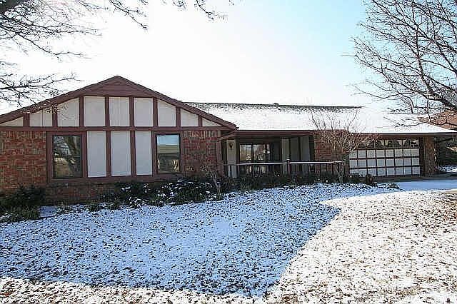 1st image of 1457 Paradise Ln