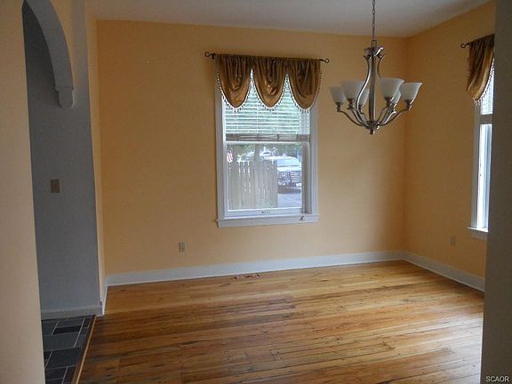3rd image of 30415 Pearl Dr