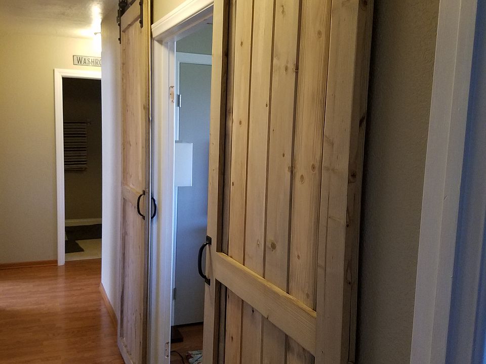 2nd image of 915 Rodeo Queen Dr