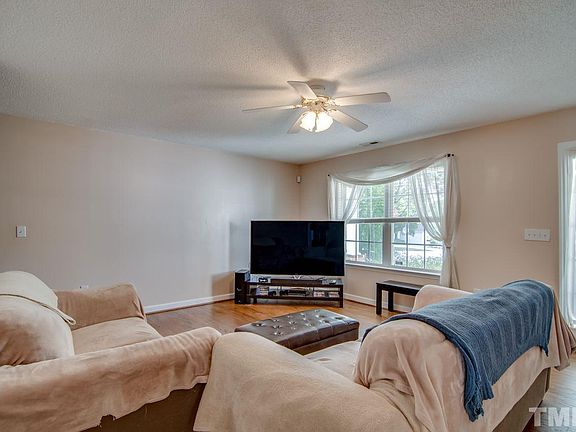 4th image of 702 Edenberry Dr