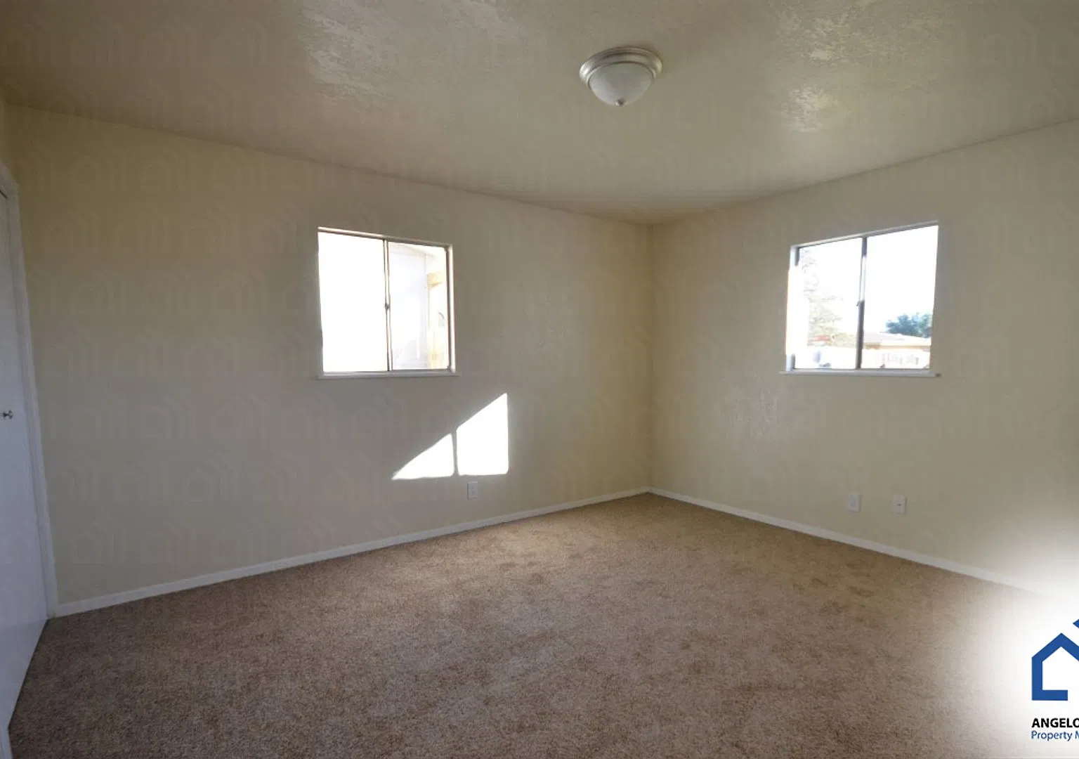 Beautiful 3 Bedroom 2 bath home just blocks from Angelo State's campus! — Photo 4