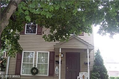 1st image of 343 Woodpoint Ave #A