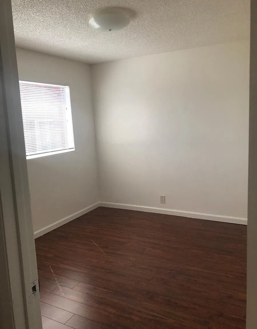221 N Alvarado Street — Photo 3