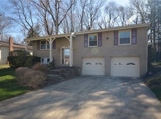 231 Green Hill Dr, Tallmadge, OH