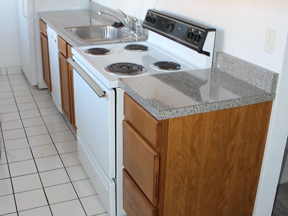 4th image of 2416 Salutaris Ave APT 6