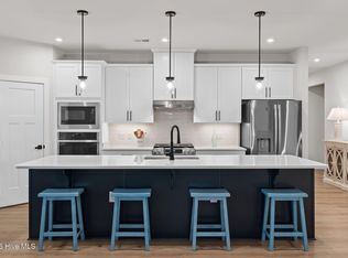 1222 Middle Crest Dr NE, Bolivia, NC 28422