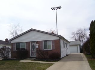 30771 Normal St, Roseville, MI 48066