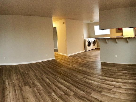 3rd image of 4346 Cherokee Ave #2