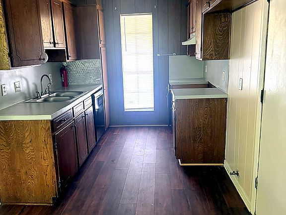 5th image of 6480 Joy Dr