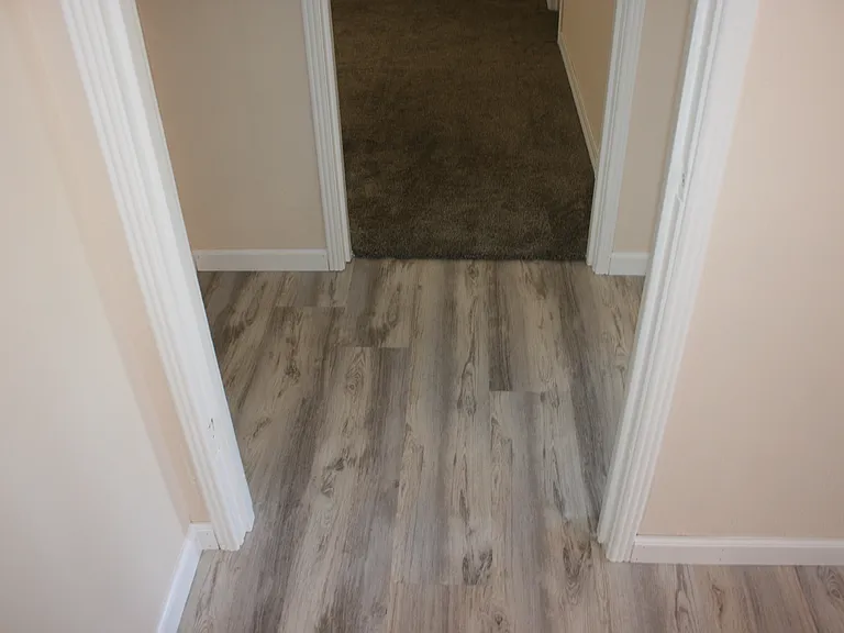 1460 Oxford Way — Photo 30
