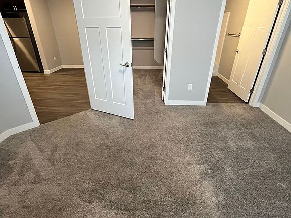 5th image of 2454 Window Rock Ln #632