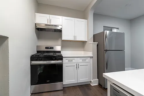 7422 N Damen Ave #2G Photo 1