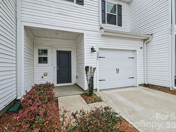 2nd image of 2207 Belterra Dr