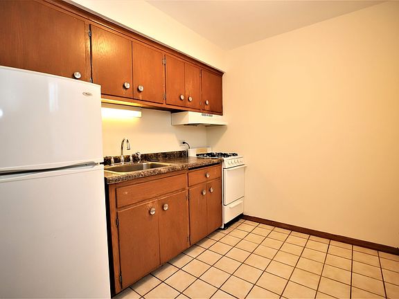 4th image of 7615 18th Ave S APT 2