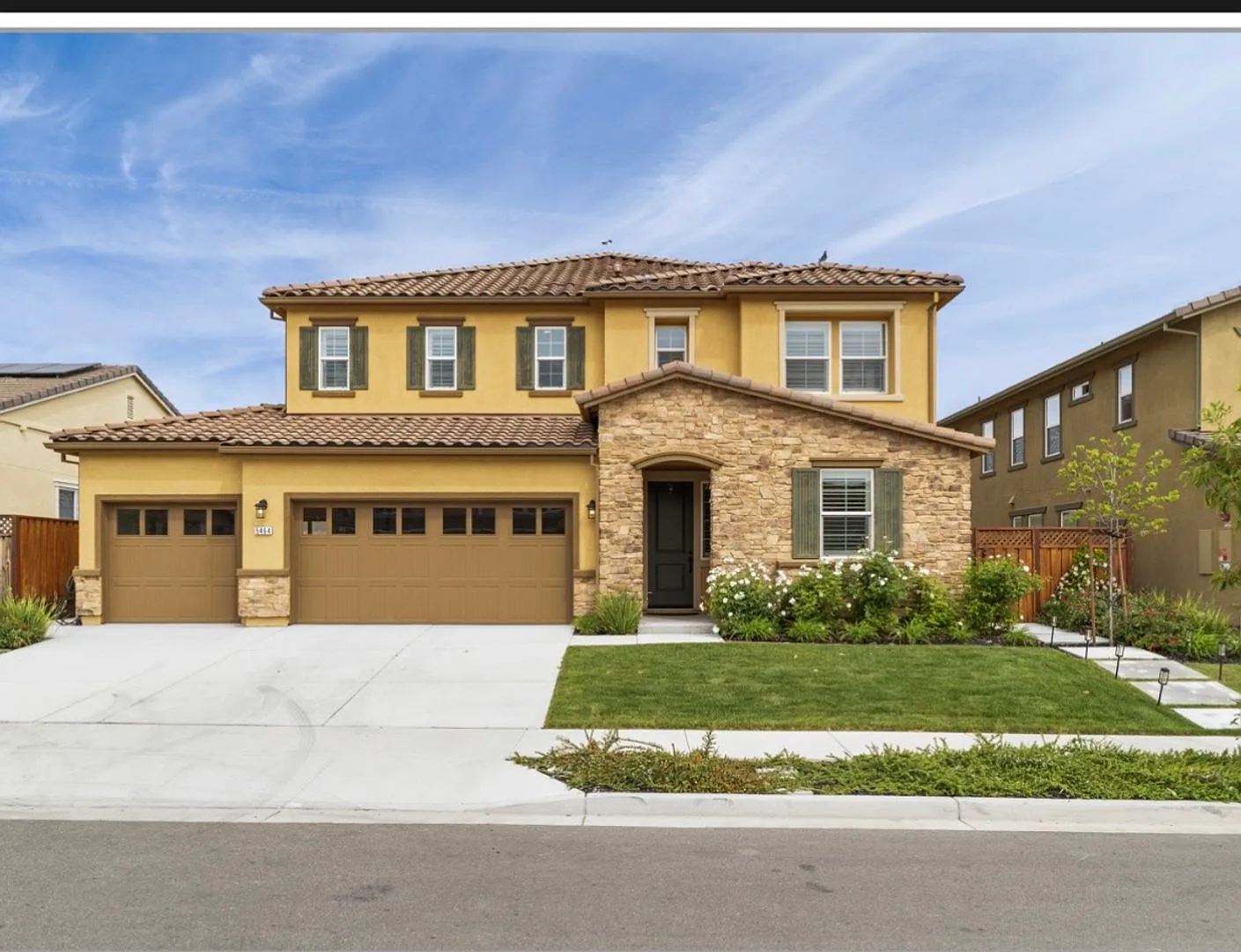 Luxury - New Executive Home | Furnished or Unfurnished | 5 Bedrooms | Antioch — Photo 1