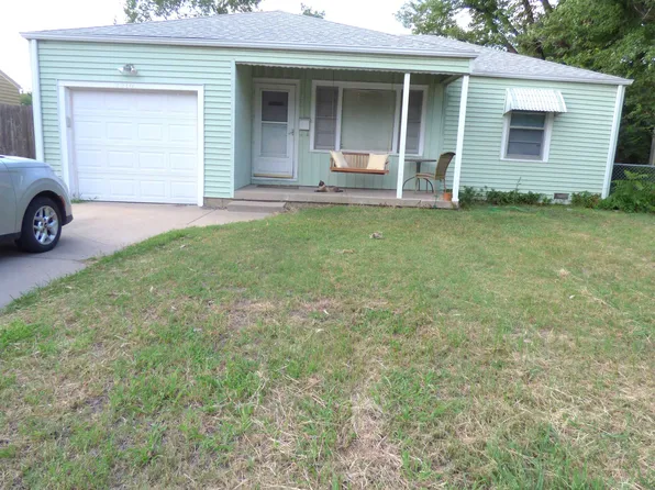 2210 W Rita Ave, Wichita, KS 67213