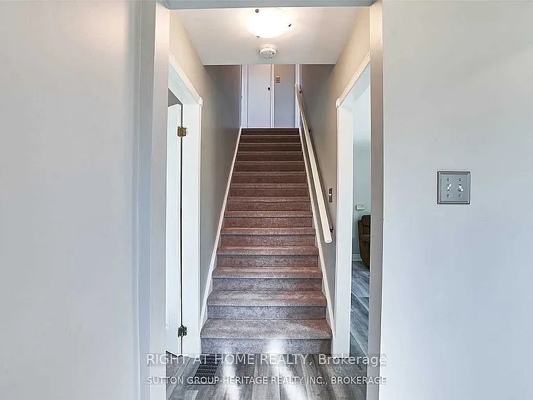 4 Ontario St — Photo 11