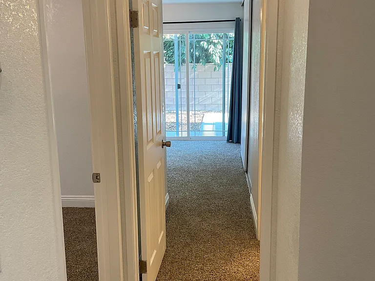 14273 Parkview Dr — Photo 17