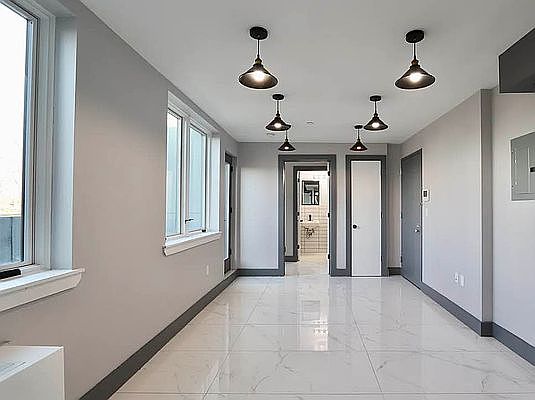 4th image of 1474 Eastern Pkwy #7A