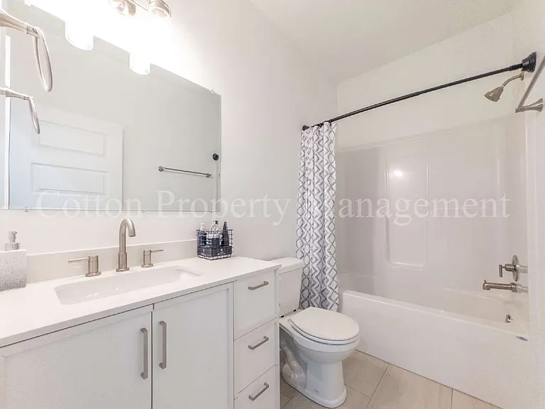 2709 Worth Dr — Photo 29