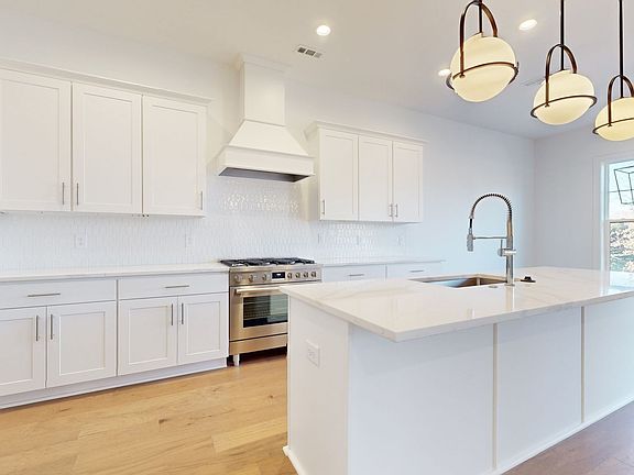 3rd image of 108 Shadow Springs Dr #108
