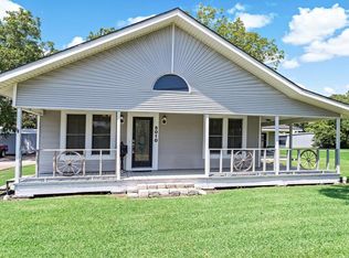 5010 Wilson St, Groves, TX 77619
