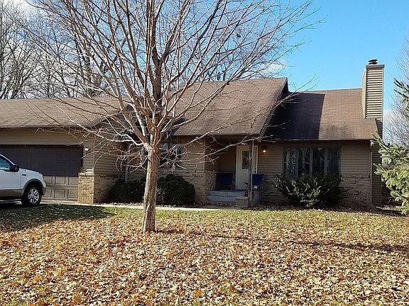 2809 Southlawn Drive, Maplewood.