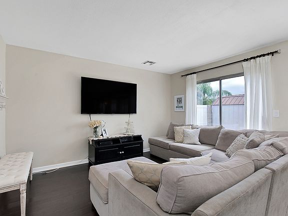 5th image of 3473 Pear Blossom Ln