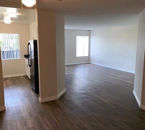 2nd image of 18645 Hatteras St Unit 148