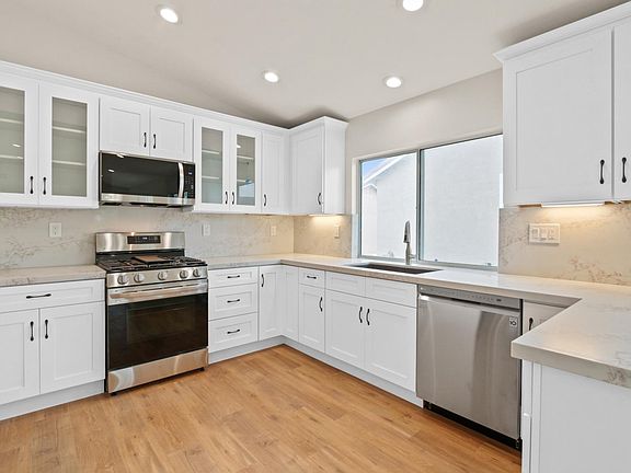 4th image of 2 Charlemont Dr